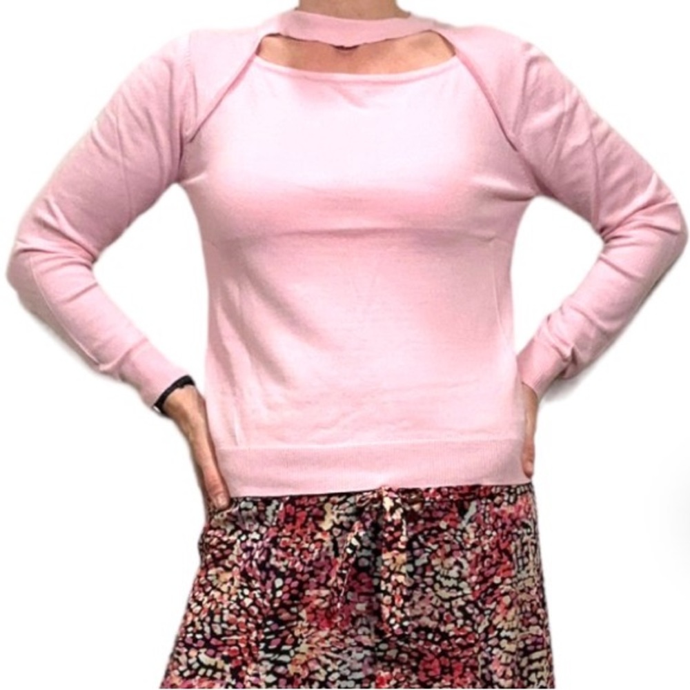 NWT UNIQ Light Pink Fitted Open Front Keyhole Sweater